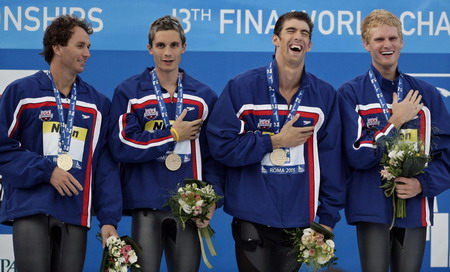 Phelps closes Worlds with 5 golds