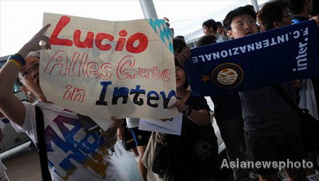 Chinese fans welcome Inter Milan to China