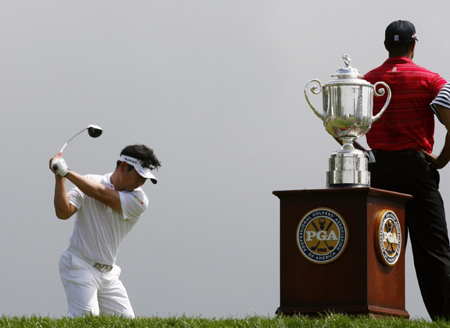 Y.E. Yang wins PGA Championship