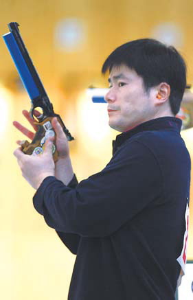 Police-turned-shooter sets sights on Olympics