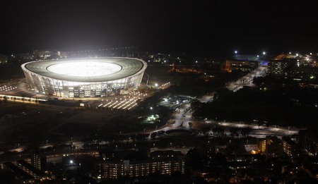 Green Point stadium tests lighting