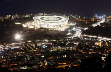 Green Point stadium tests lighting