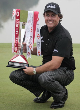 'Lefty' shines in Shanghai golf tournament
