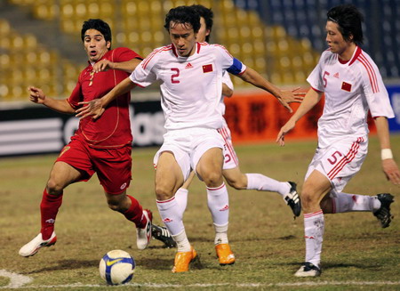 China beat Lebanon on controversial goals