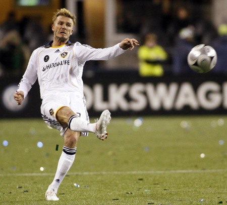 Fatigued Beckham switches focus to Milan loan