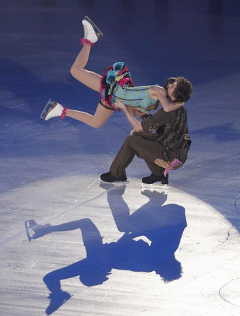 Champion pair back to top