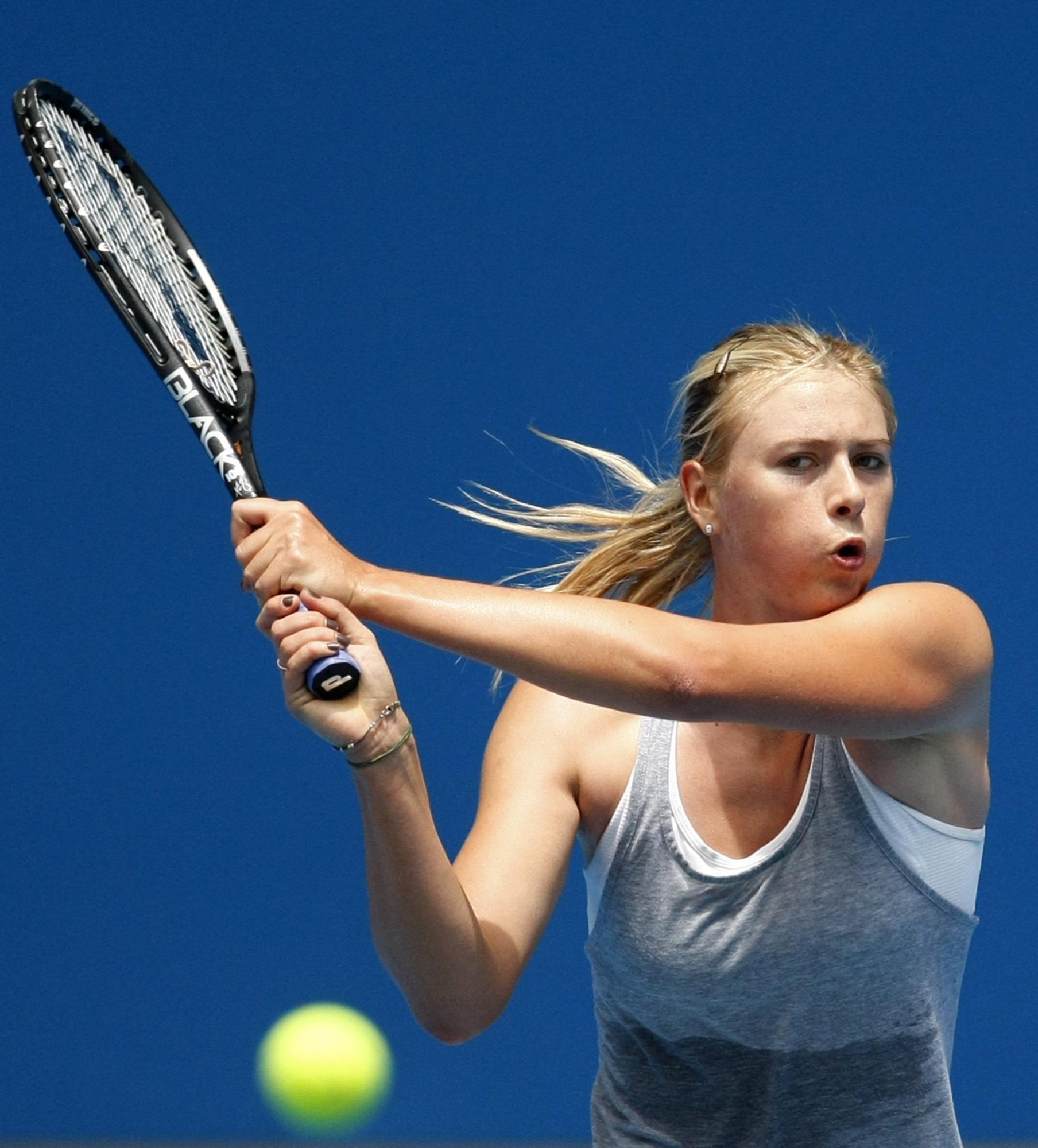 Sharapova's training session at Melbourne Park