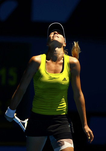 Zheng makes historical Australian semis, to meet Henin
