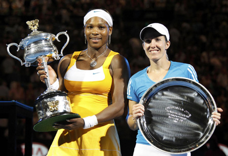 Williams beats Henin to win Australian Open