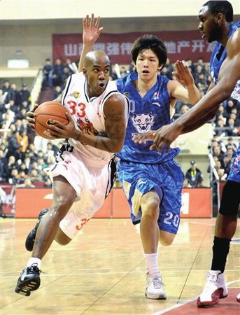 Dongguan spoil Marbury's CBA debut with 102-101 win