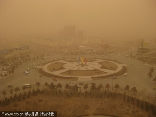 Gale, dust rage through Jilin