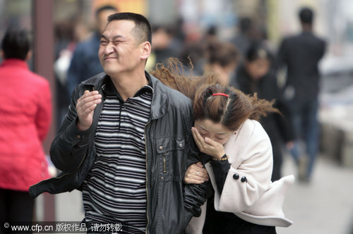 Gale, dust rage through Jilin