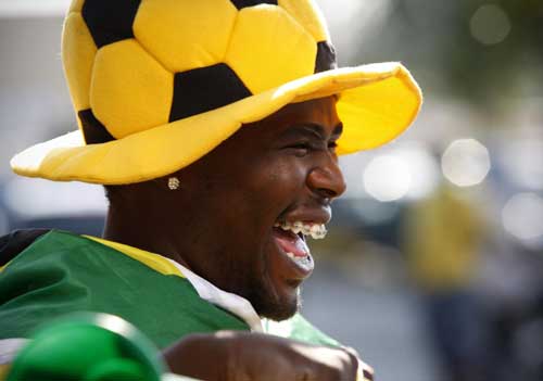 S. Africans queue overnight for World Cup tickets