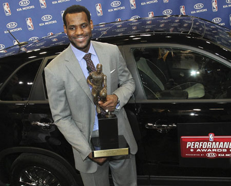 LeBron James wins MVP award in landslide vote