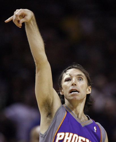 Nash has eye on the prize as Suns eliminate Spurs