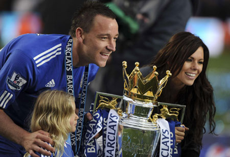 Chelsea rout Wigan 8-0 to clinch title in style