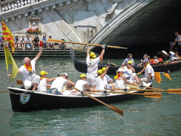 Annual rowing race held in Venice