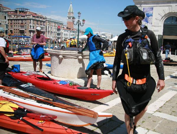 Annual rowing race held in Venice