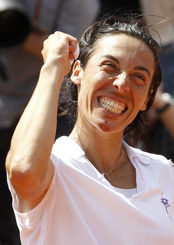 Schiavone advances to final after Dementieva retires