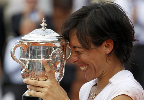 Schiavone becomes first Italian woman to win Grand Slam title