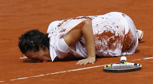 Schiavone becomes first Italian woman to win Grand Slam title