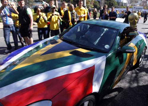 Fans parade in support of 'Bafana Bafana'