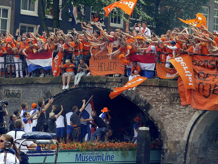 Dutch soccer team honored at home