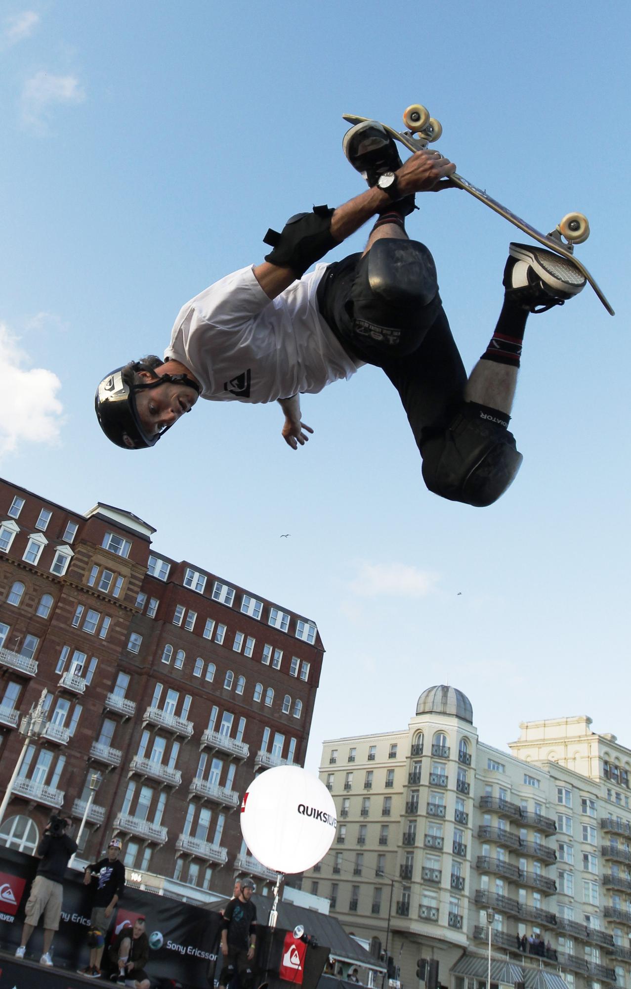 Tony Hawk and Friends European Skateboarding Tour