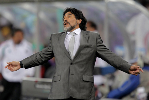 Maradona dropped as Argentina coach