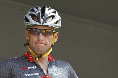 Armstrong lawyers say USADA offering riders deals