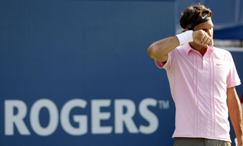 Murray beats Federer to win Toronto title