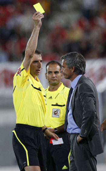 Mourinho's Real fail to fire, Barca crush Racing