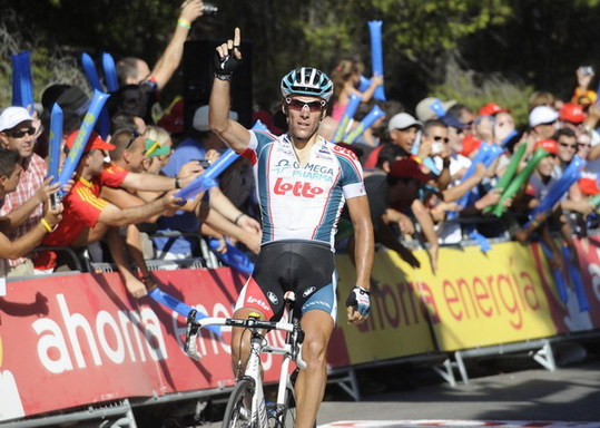 Gilbert takes leadership of Spain cycling