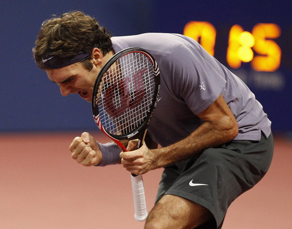 Federer beats Djokovic to win Swiss Indoors title