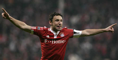 Mark van Bommel leaves Bayern Munich for AC Milan