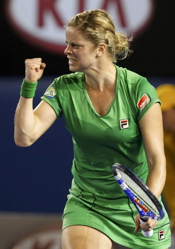 Clijsters wins second set to level in Melbourne