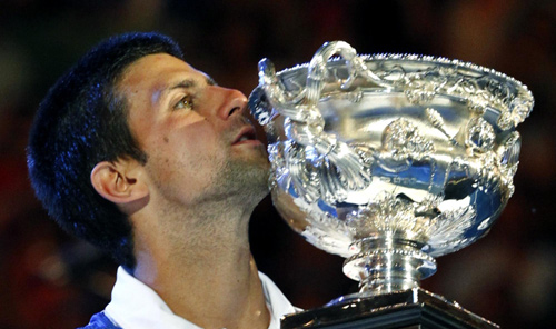 Djokovic destroys Murray in Melbourne final
