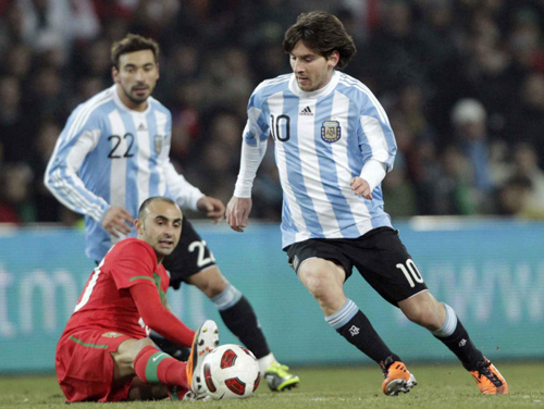 Messi earns Argentina 2-1 win over Portugal