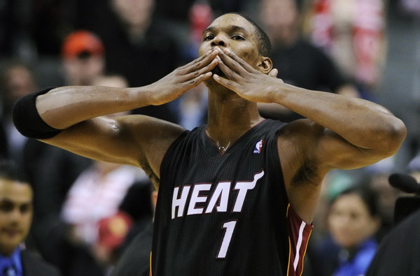 Bosh booed in Toronto return as Heat rout Raptors