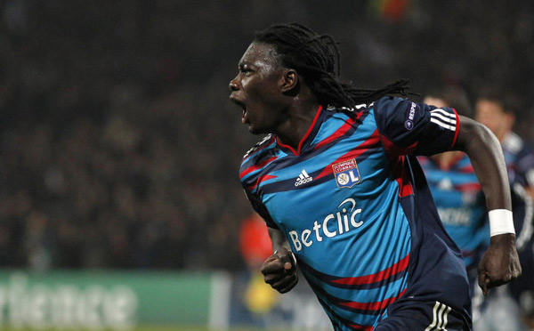 Real denied victory by Gomis after Benzema goal