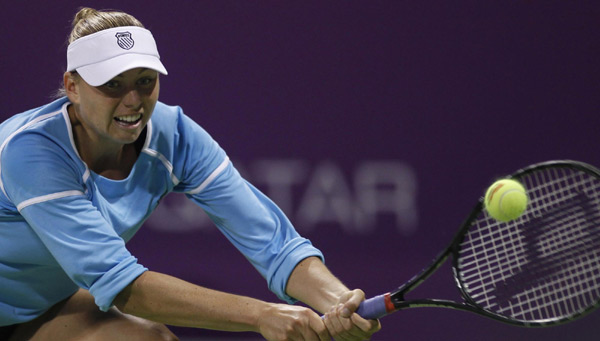 Zvonareva beats Wozniacki in Doha final