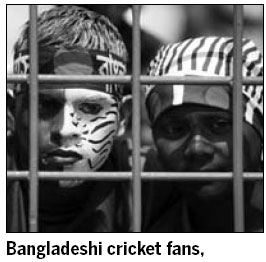 Fan attack Bangladesh captain's house