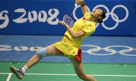 dress for badminton player