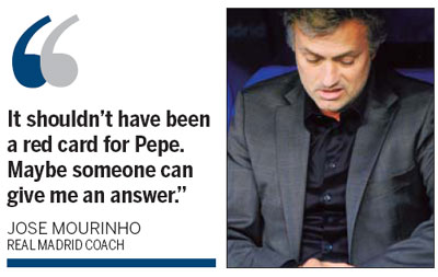 Mourinho rails against Barcelona 'favoritism'