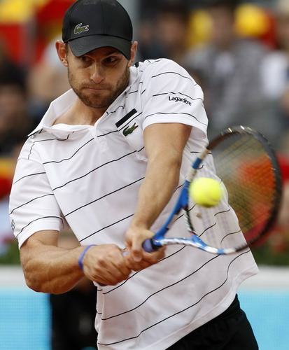 Roddick's Madrid bid ended by qualifier Cipolla