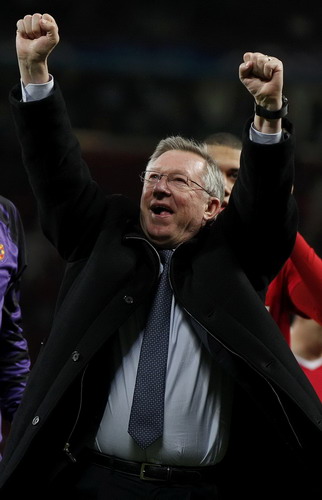 Barca next for Man United after crushing Schalke