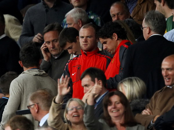 Barca next for Man United after crushing Schalke