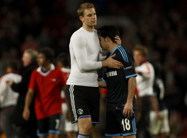 Barca next for Man United after crushing Schalke