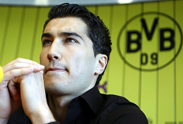 Real Madrid sign Dortmund playmaker Sahin