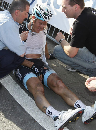 Belgian rider dies after crash in Tour of Italy
